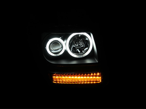 ANZO Projector Headlights w/ Halo Black (CCFL) G2 for Dodge Nitro | 111145
