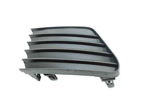 Bumper Insert TO1038162 - angled view