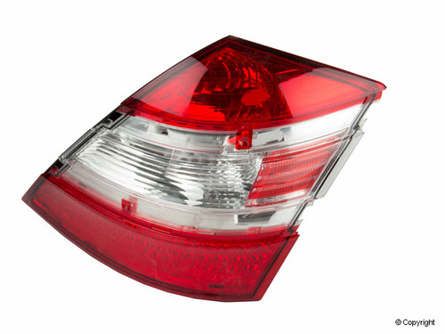 Right Tail Light Assembly - without Lamp Base 1037004 - top view