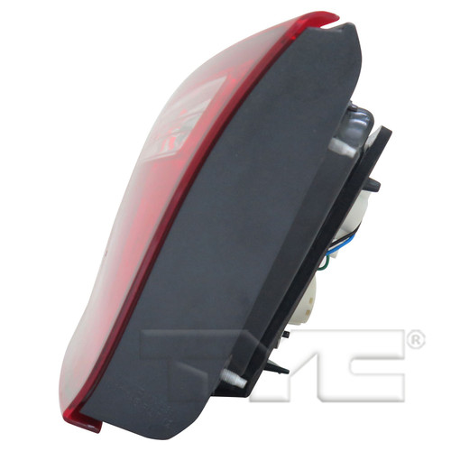 Right Inner CAPA Certified Tail Light Assembly 17-5531-00-9 - connector view