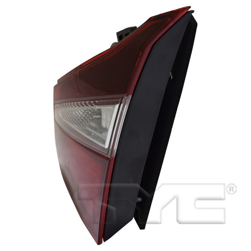Right Inner CAPA Certified Tail Light Assembly 17-5601-00-9 - connector view