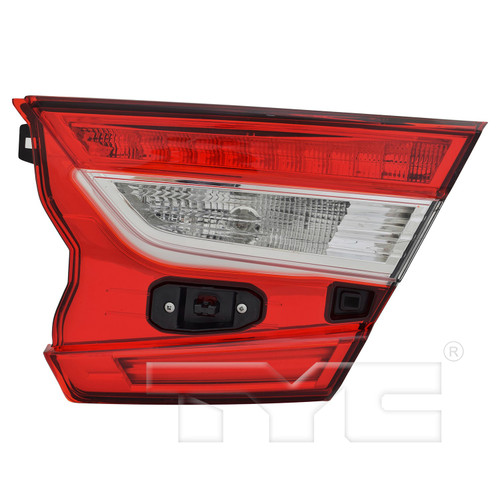 Right Inner Tail Light Assembly 17-5779-00 - front view