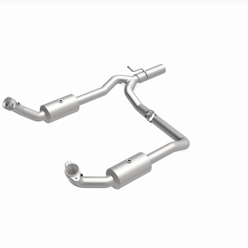 MagnaFlow California CARB Direct-Fit Catalytic Converter 5551599 for 2009-2019 Ford E-350 Super Duty 6.8L