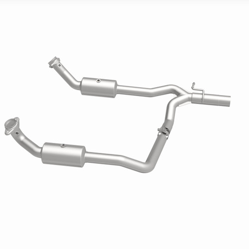 MagnaFlow California CARB Direct-Fit Catalytic Converter 5551599 for 2009-2019 Ford E-350 Super Duty 6.8L