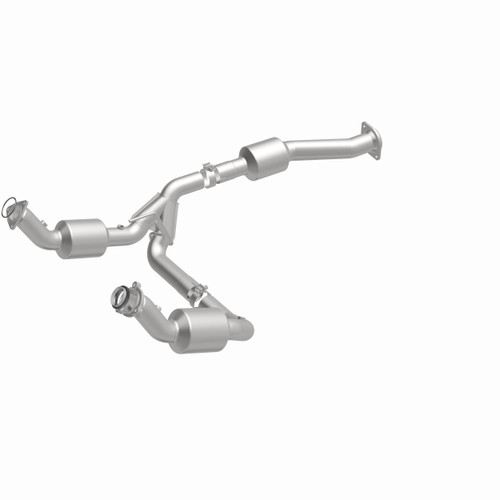 MagnaFlow 280745 OEM Grade Direct-Fit Catalytic Converter for 2020-2023 Chevy Silverado 2500