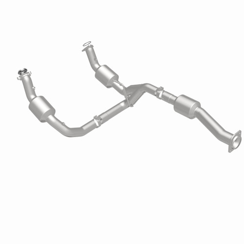 MagnaFlow 280745 OEM Grade Direct-Fit Catalytic Converter for 2020-2023 Chevy Silverado 2500