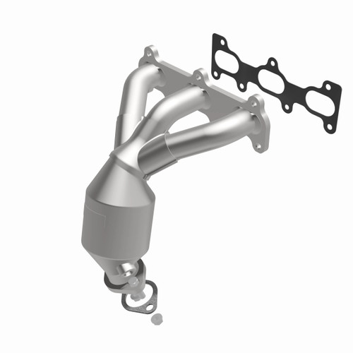 MagnaFlow 452018 California CARB Compliant Manifold Catalytic Converter for 1999-2002 Subaru