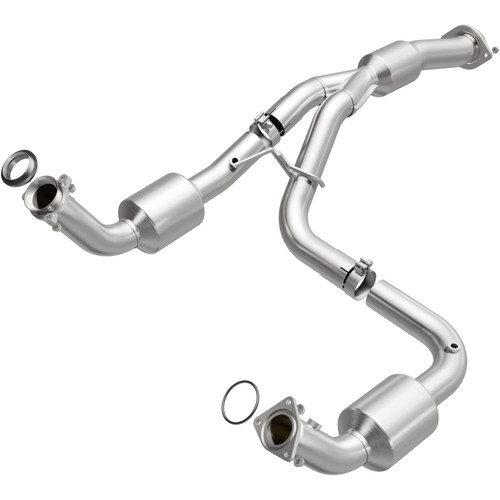 MagnaFlow OEM Grade Direct-Fit Catalytic Converter 51812 for 2011-2019 GM Sierra Silverado HD