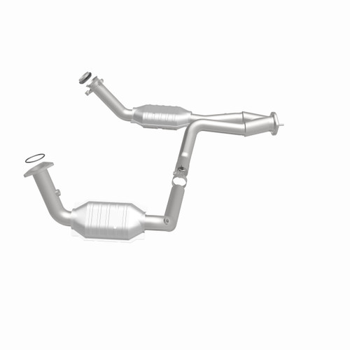 MagnaFlow OEM Grade Direct-Fit Catalytic Converter 51097 for 1999-2007 GM Avalanche Escalade Sierra Silverado