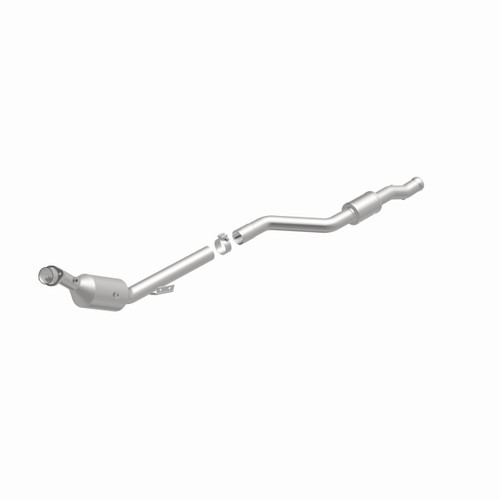 MagnaFlow 21-570 OEM Grade Direct-Fit Catalytic Converter for 2007-2011 Mercedes S550 CL550