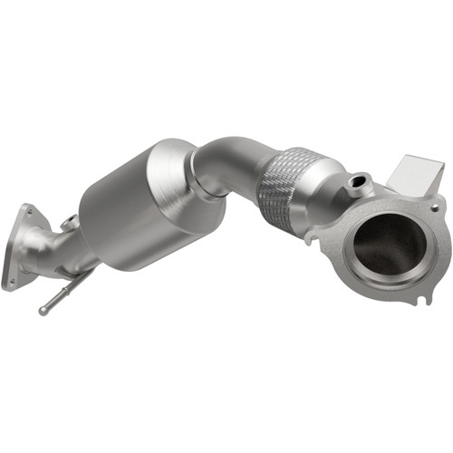 MagnaFlow OEM Grade Direct-Fit Catalytic Converter 21-537 for 2012-2015 Land Rover Range Rover Evoque LR2