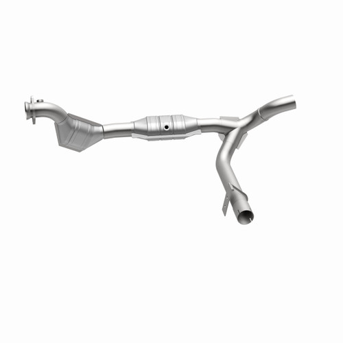 MagnaFlow OEM Grade Direct-Fit Catalytic Converter 51839 for 2001-2004 Ford Expedition F-150