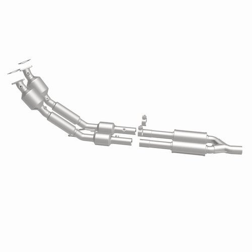 MagnaFlow 24379 HM Grade Direct-Fit Catalytic Converter for 2006-2008 VW Passat