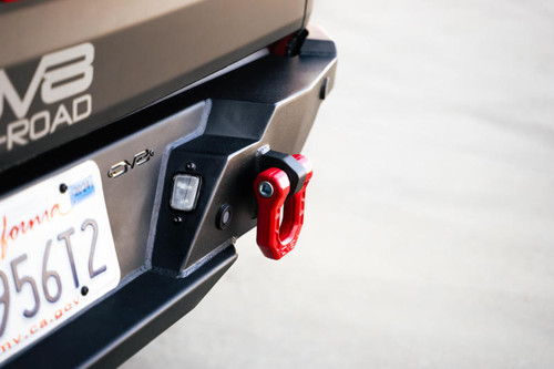 DV8 Offroad UNSK-01RD Elite Series D-Ring Shackles - 1-1/16" Steel, 7/8" Chromoly