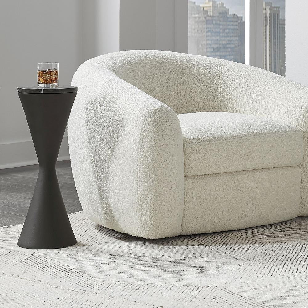 {"pim_id":"208_furn_4174_22889_a_beauty_alternate_new_2k","sku":"208_22889","media_type":"media"}