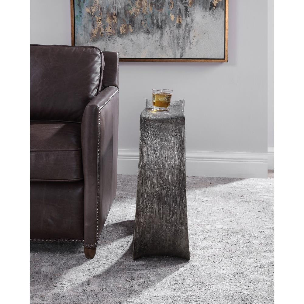 {"pim_id":"208_furn_3100_24940_a_new_2k","sku":"208_24940","media_type":"media"}