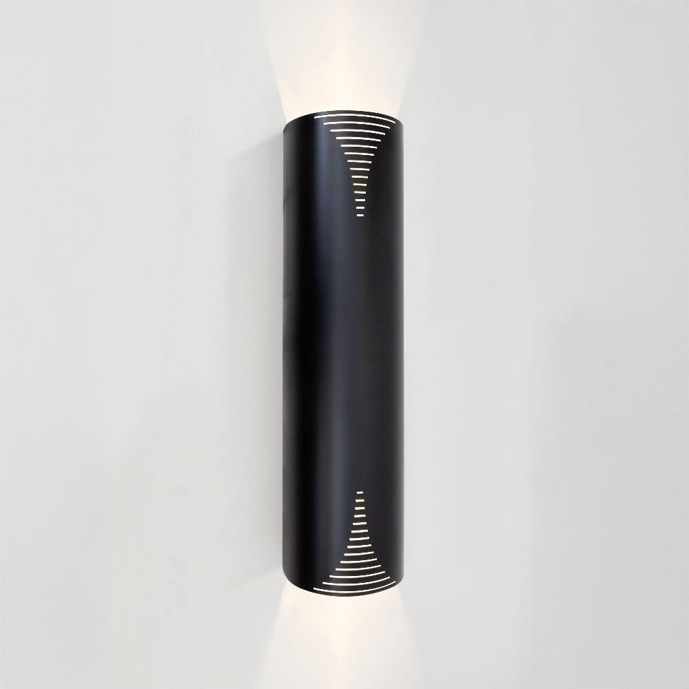 {"pim_id":"68_EDGE24_LED_BK_new_1k","sku":"68_EDGE24-LED","media_type":"media"}