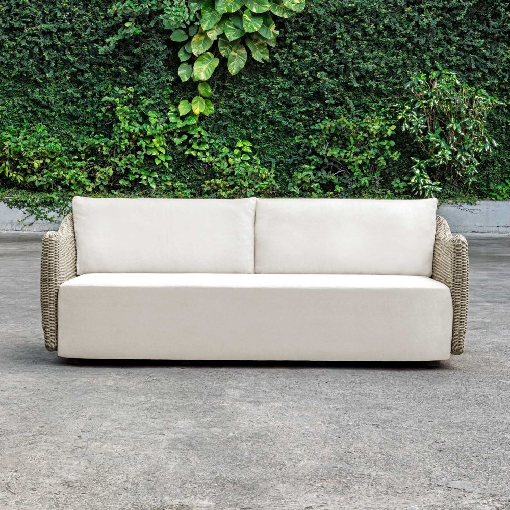 {"pim_id":"208_furn_8530_53143_a2_v1_1k","sku":"208_53143","media_type":"media"}