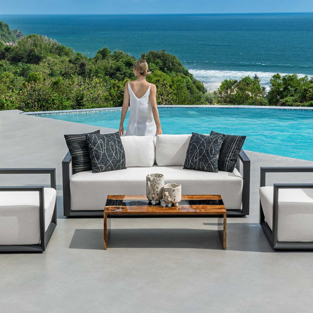 {"pim_id":"208_furn_8449_53134_b_v1_1k","sku":"208_53134","media_type":"media"}