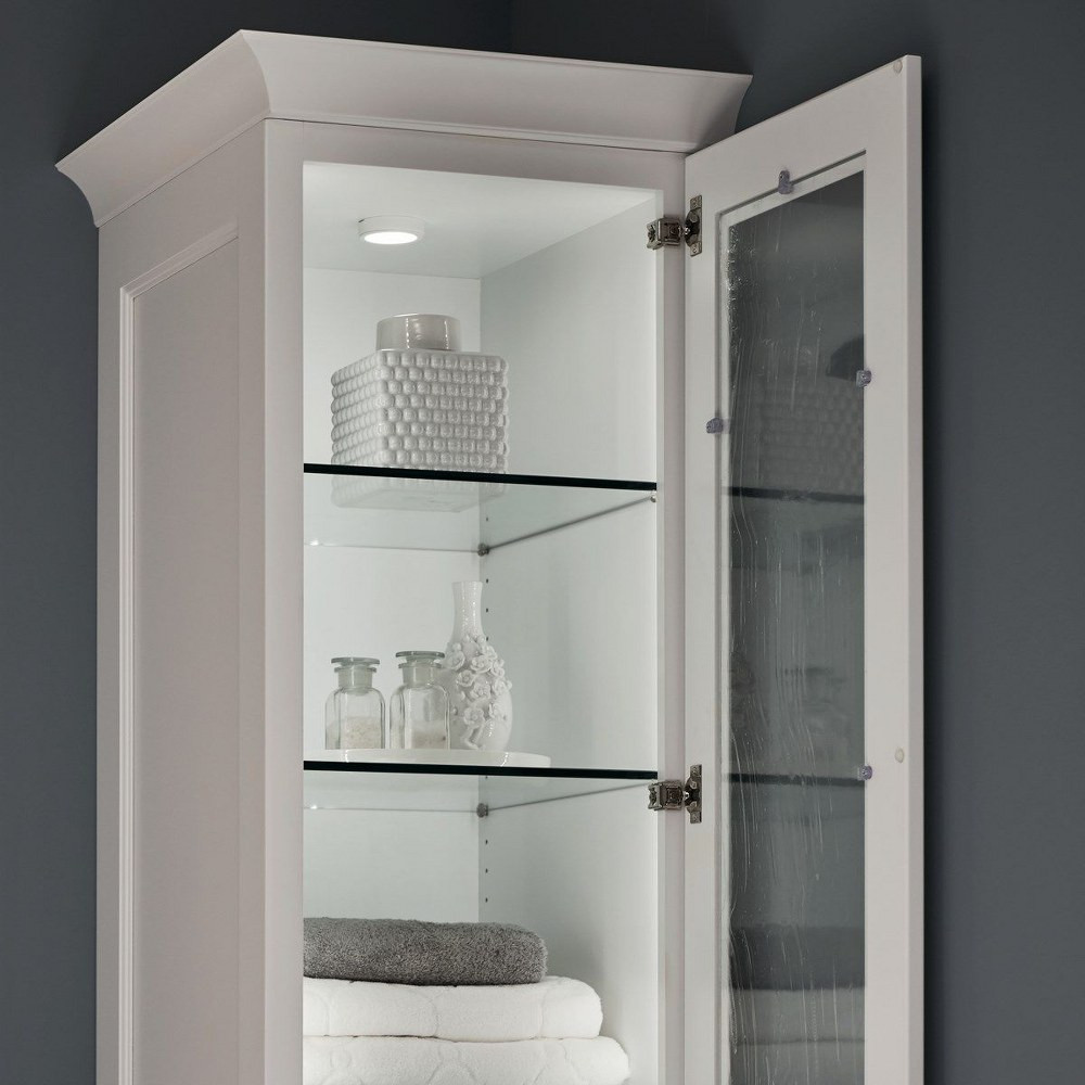 {"pim_id":"147_bathroom_accentdisc_4d12v30wht_4t1100h27wh_detail_1k","sku":"147_4D12V27WHT","media_type":"media"}