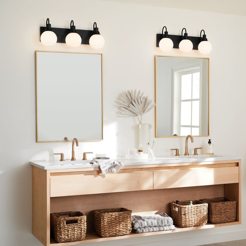 {"pim_id":"147_Bathroom_Hex_55151BK_Overall_Day_1B_1k","sku":"147_55151","media_type":"media"}