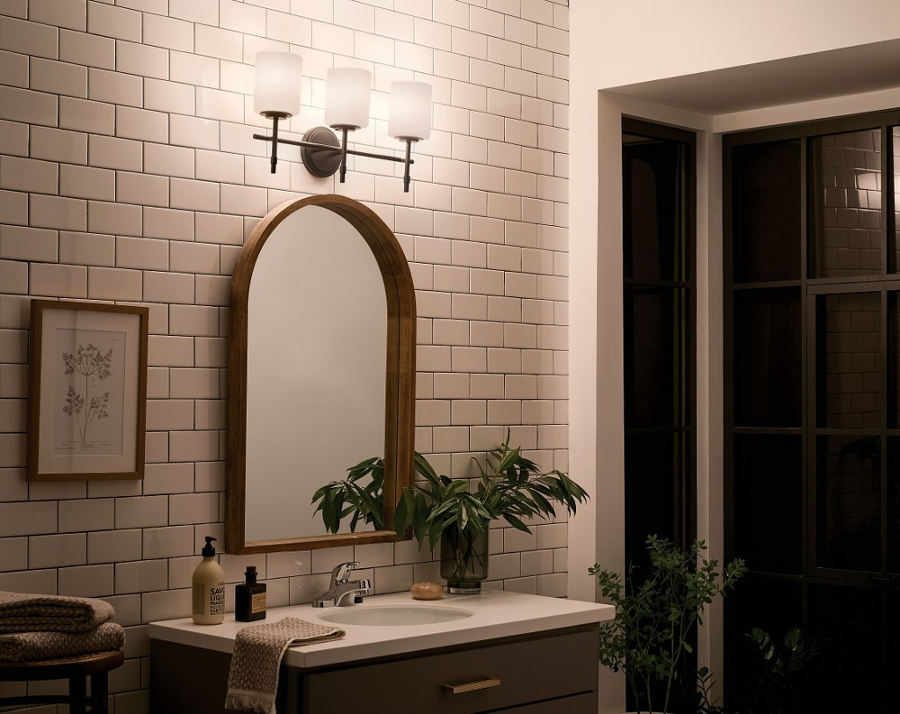 {"pim_id":"147_Bathroom_Ali_55142BK_Overall_Night_1A_1k","sku":"147_55142","media_type":"media"}