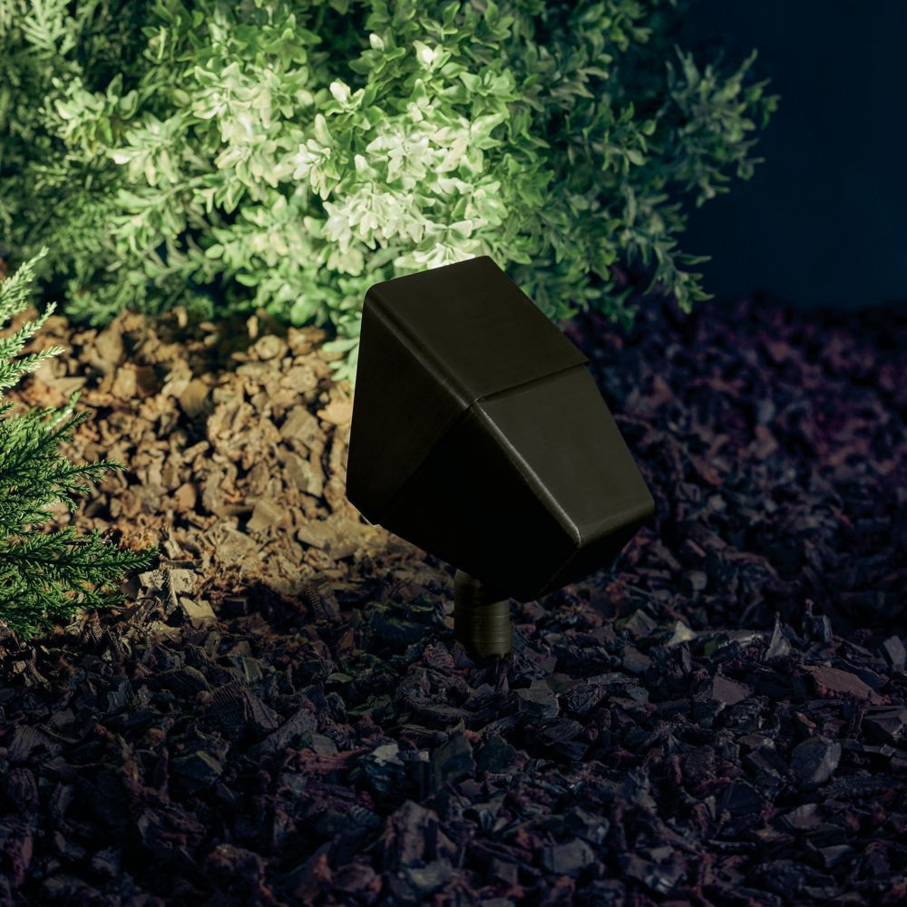{"pim_id":"147_exterior_landscape_accent1lt_15786cbrd_night_1b_v1_1k","sku":"147_15786CBRD","media_type":"media"}