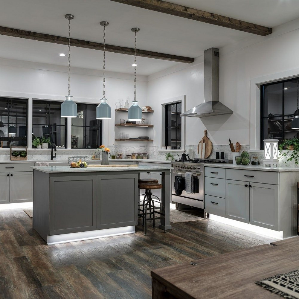 {"pim_id":"147_modernfarmhouse_kitchen_wide_night_allon_1k","sku":"147_44306","media_type":"media"}