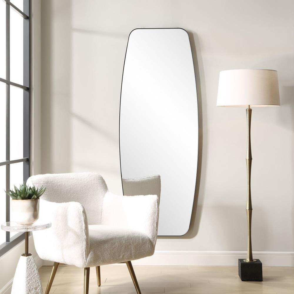 {"pim_id":"208_09977_a_beauty_front_new_2k","sku":"208_09977","media_type":"media"}