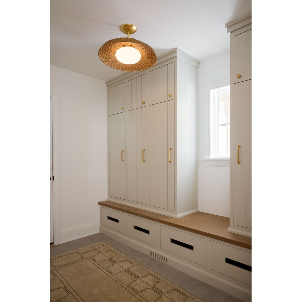 {"pim_id":"116_delano_1923_vgl_design_kate_marker_photo_margaret_rajic_v1_1k","sku":"116_1923-VGL","media_type":"media"}