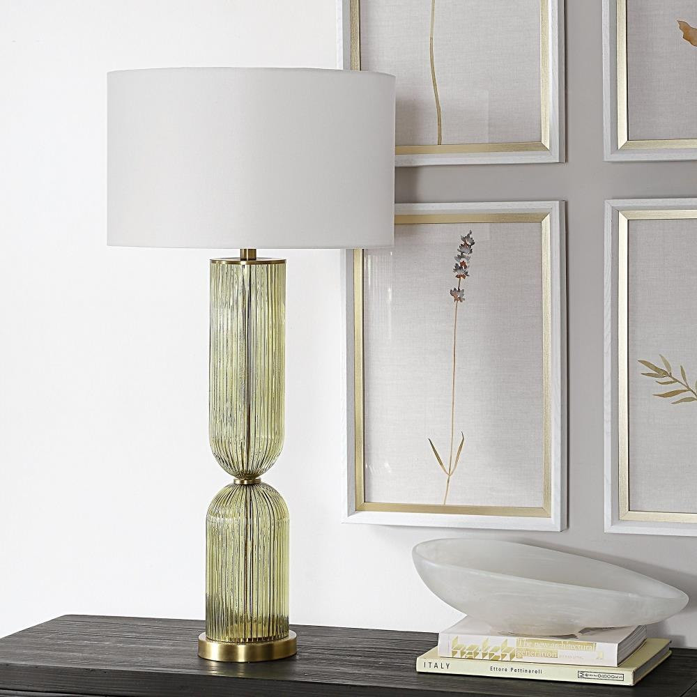 {"pim_id":"208_30471_a_beauty_light_off_new_2k","sku":"208_30471","media_type":"media"}