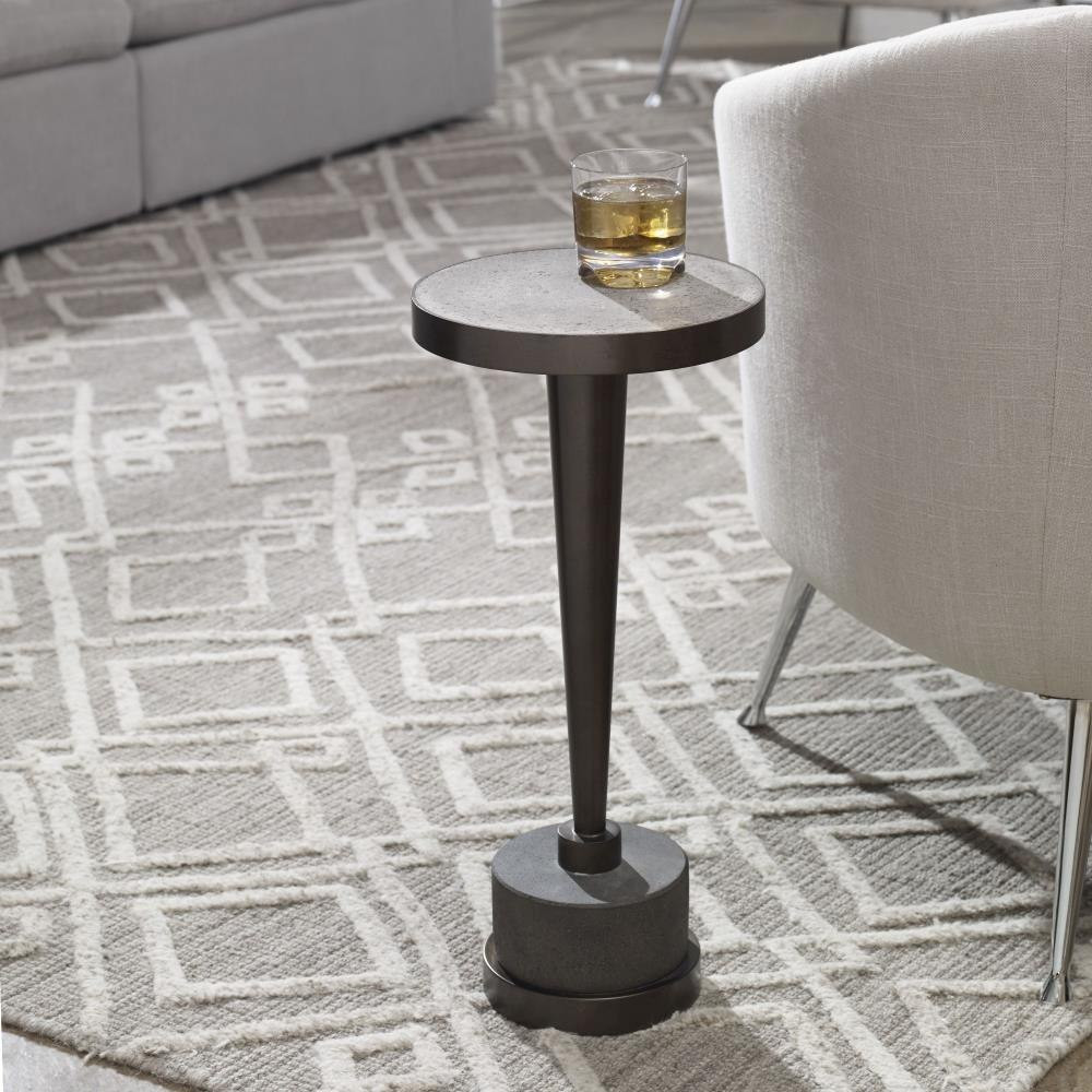 {"pim_id":"208_furn_2649_24863_a2_new_2k","sku":"208_24863","media_type":"media"}