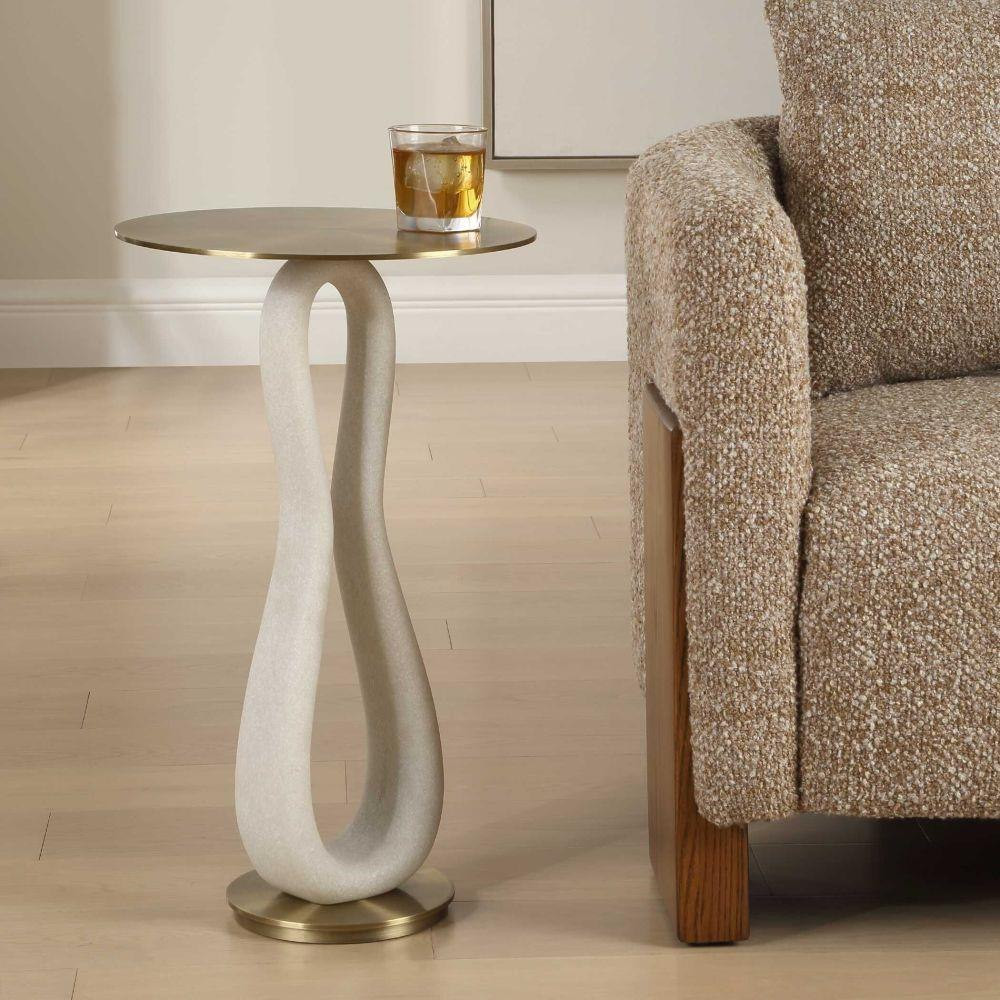 {"pim_id":"208_furn_8011_50363_a0_v1_1k","sku":"208_50363","media_type":"media"}