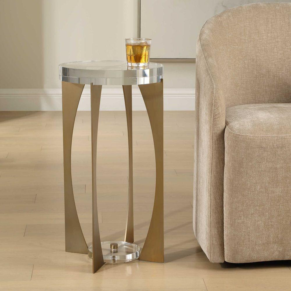 {"pim_id":"208_furn_8018_50368_a0_new_1k","sku":"208_50368","media_type":"media"}