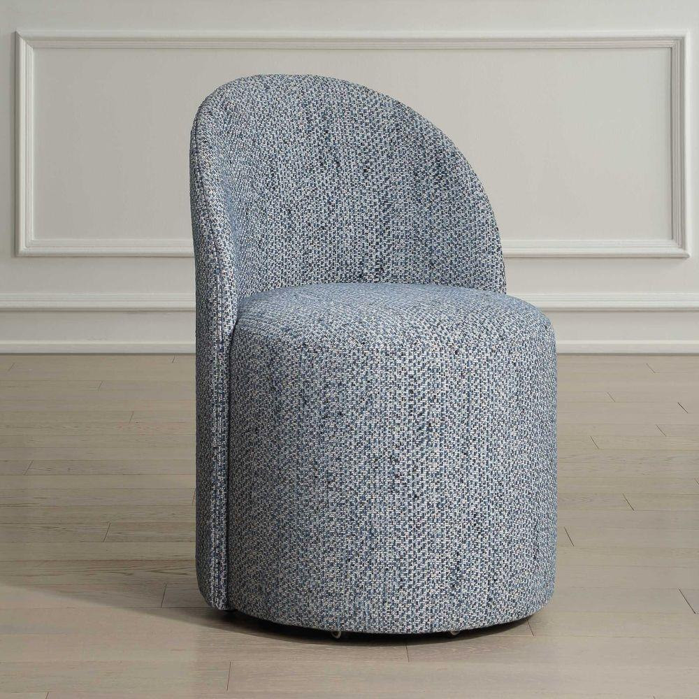 {"pim_id":"208_furn_7912_53054_a0_v1_1k","sku":"208_53054","media_type":"media"}
