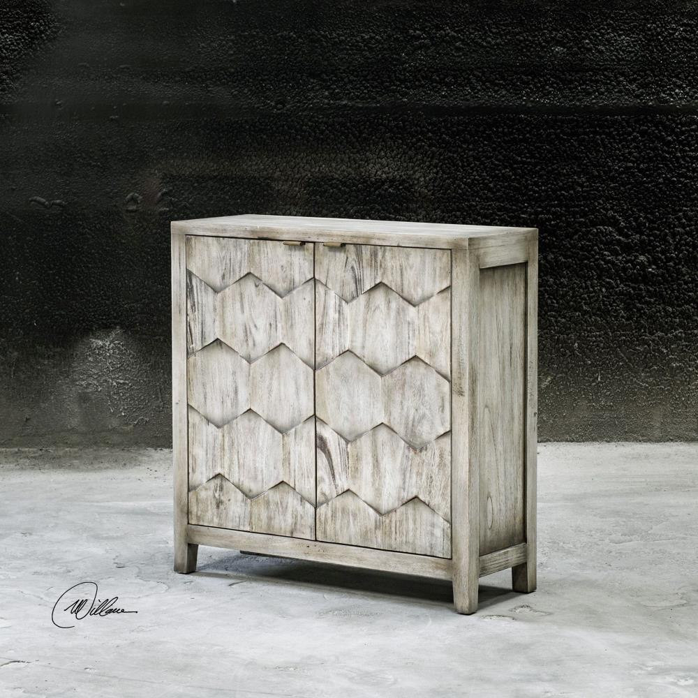 {"pim_id":"208_25862_beauty_new_2k","sku":"208_25862","media_type":"media"}