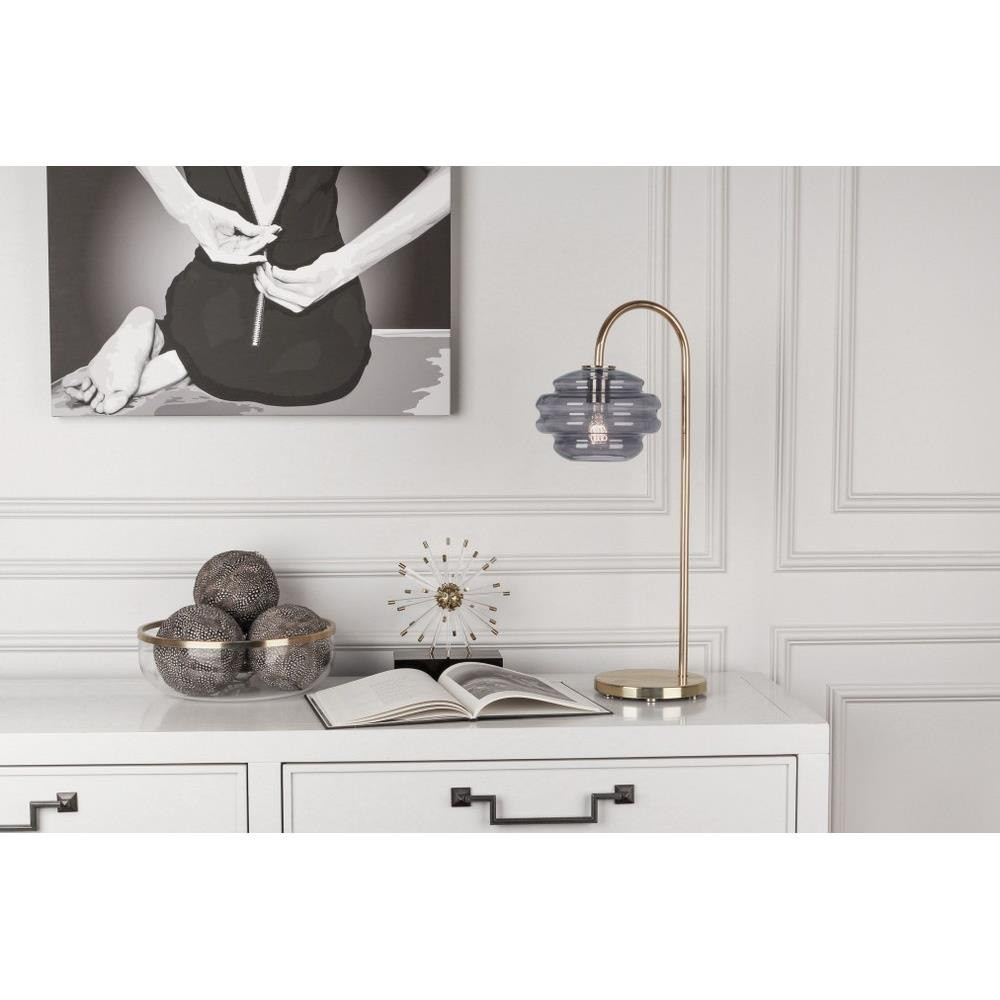 {"pim_id":"128_GY62_Horizon_Task_Table_Lamp_Smoke_Gray_Glass_Shade_Modern_Brass_1k","sku":"128_62","media_type":"media"}
