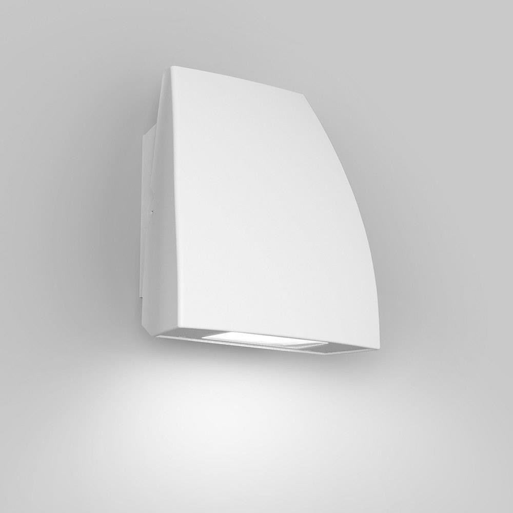 {"pim_id":"156_790576366043_PT02_new_1k","sku":"156_WP-LED127","media_type":"media"}