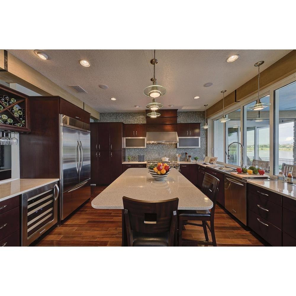 {"pim_id":"70_MODERNPENDANTS_kitchen_1k","sku":"70_P500000-009-30","media_type":"media"}