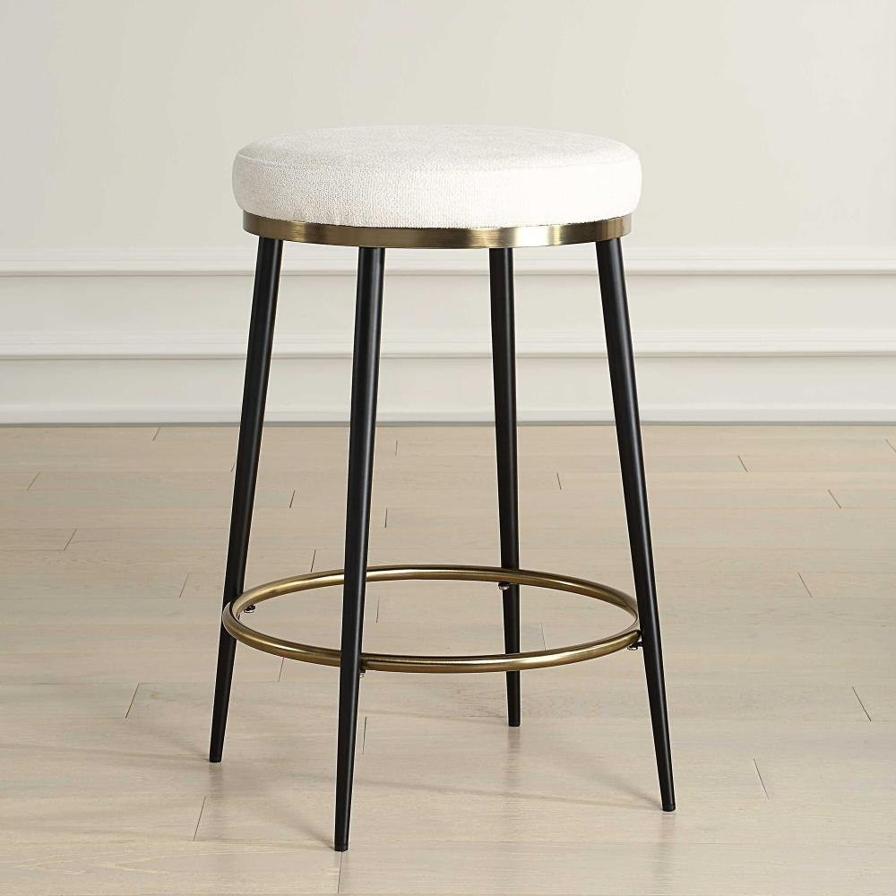 {"pim_id":"208_furn_5525_23897_b_new_2k","sku":"208_23897","media_type":"media"}