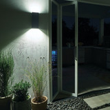 {"pim_id":"147_exterior_walden_49551bktled_mid_night_1b_1k","sku":"147_49551","media_type":"media"}