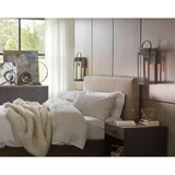 {"pim_id":"70_UNIONSQUARE_bedroom_P560005_135_1k","sku":"70_P560006-135","media_type":"media"}