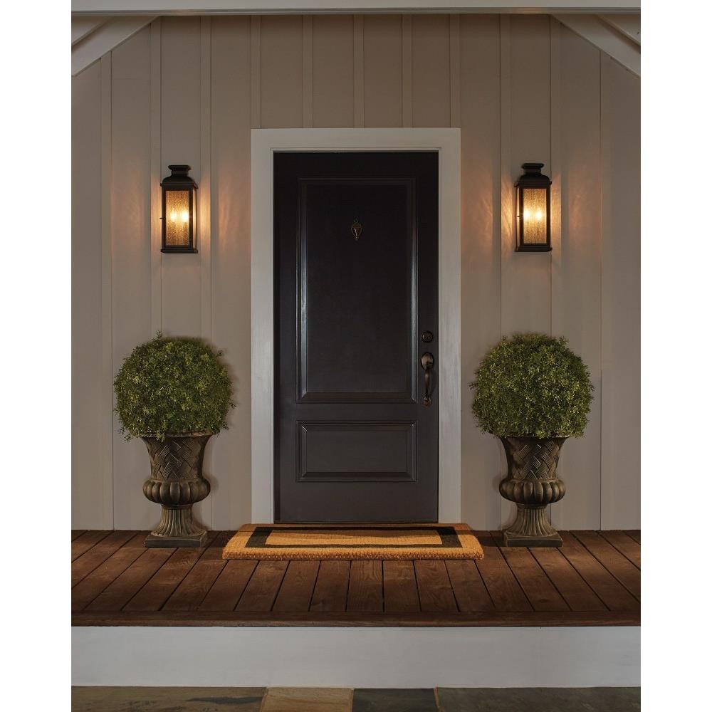 {"pim_id":"2469_Pediment_Lantern_FrontDoor_1k","sku":"2469_OL11100DWZ","media_type":"media"}