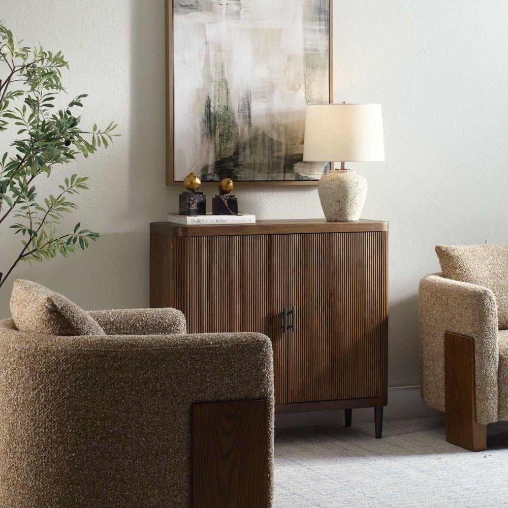{"pim_id":"208_furn_7615_50256_a0_v1_1k","sku":"208_50256","media_type":"media"}