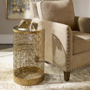 {"pim_id":"208_furn_2561_25046_b_new_2k","sku":"208_25046","media_type":"media"}