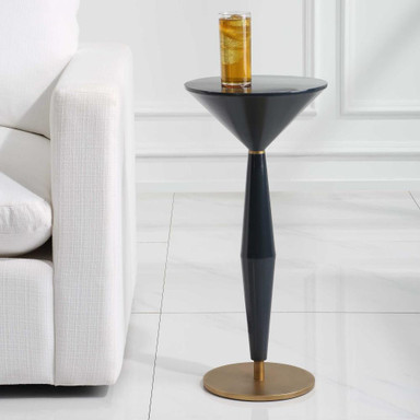 {"pim_id":"208_furn_4509_24007_b_new_2k","sku":"208_24007","media_type":"media"}