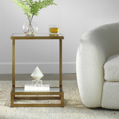 {"pim_id":"208_furn_4190_22913_b_new_2k","sku":"208_22913","media_type":"media"}