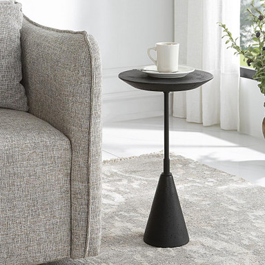 {"pim_id":"208_furn_3929_25235_b_new_2k","sku":"208_25235","media_type":"media"}