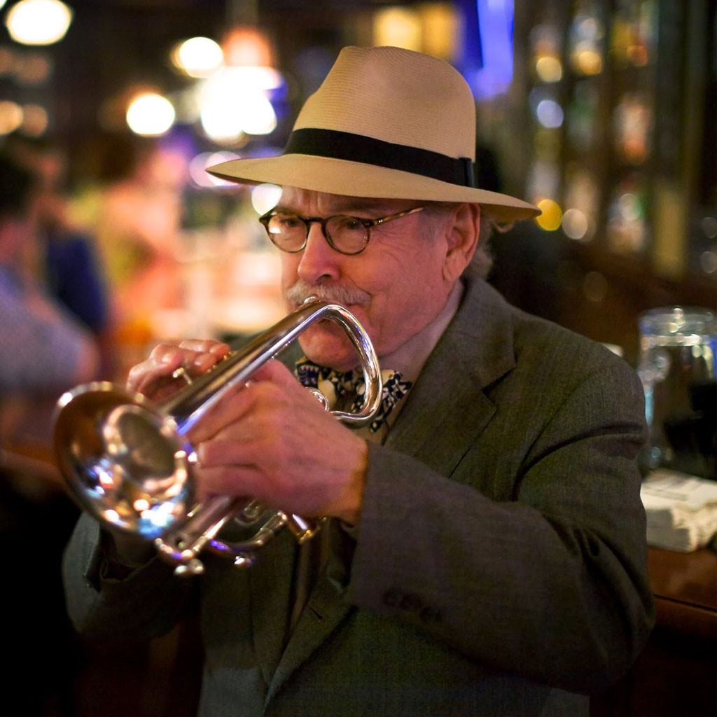Joe Fedora Fan Pics: Jazz Musician wearing Joe Fedora on Stage