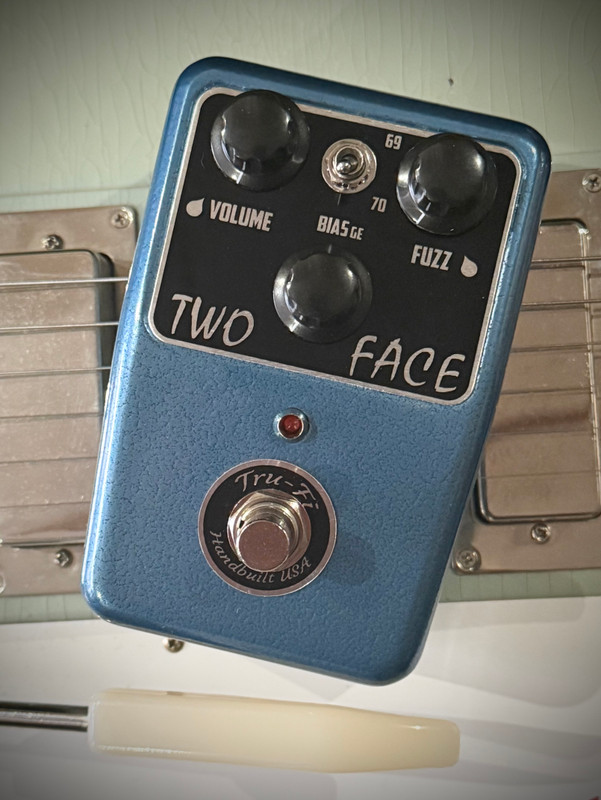 Tru-Fi Two Face ファズ Tru-Fi Two Face Fuzz Pedalboard Mini Version Guitar Pedal
